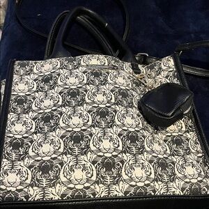 Betsey Johnson Black and White Canvas tote with Tiger Print New with flaw